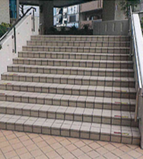床サイン,段鼻事例写真