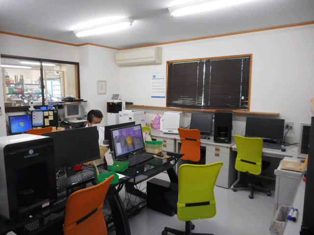 歯科技工・無給油式・静音コンプレッサー・CLP22EF導入事例