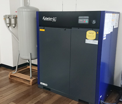 製造業・製造設備販売・給油式・耐久性・静音コンプレッサー・SG100AD-7.5導入事例