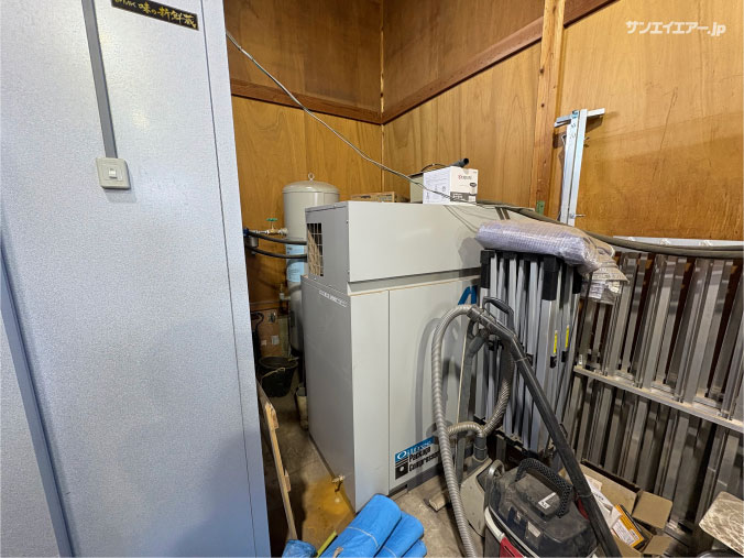 ネギの皮むき機用オイルフリー7.5kw(10馬力)コンプレッサー